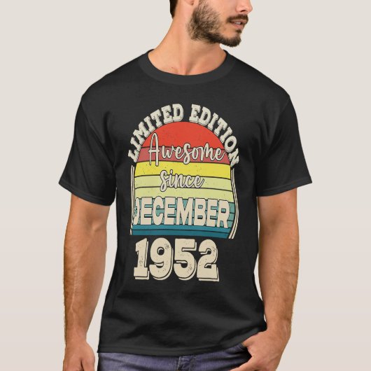 Awesome Since December 1952 Born in December Dad M T-shirt (Voorkant)