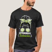 Awesome Veterinary Technician Messy Bun For A Vet  T-shirt (Voorkant)