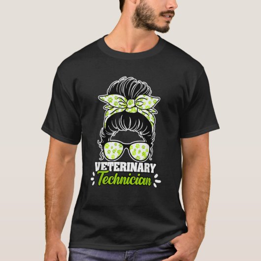 Awesome Veterinary Technician Messy Bun For A Vet  T-shirt (Voorkant)