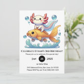 Axolotl rijdt op goudvis verjaardag kaart (Staand voorkant)
