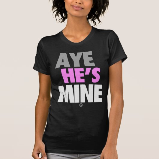 Aye Hes Mine (Paars).png T-shirt (Voorkant)