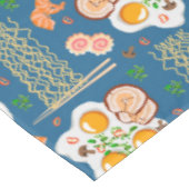 Aziatisch eten geïnspireerd op Noodles & Narutomak Tafelkleed (Gekanteld)