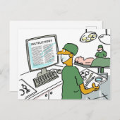 Aziatische chirurg controleert instructies. grappi briefkaart (Voorkant / Achterkant)