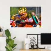 Aziatische danser in kostuum poster (Thuiskantoor)