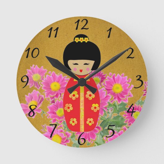 Aziatische Doll Ronde Klok (Voorkant)