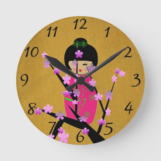 Aziatische Doll Ronde Klok (Voorkant)