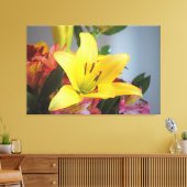 Aziatische gele lelie verpakte canvas kunst (Insitu (Woonkamer))