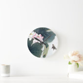 Aziatische Lotus Leaf Pink Flower Butterfly Art Co Ronde Klok (Huis)