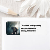 Aziatische olifant in een Sunlit Forest Clearing Etiket (Insitu)