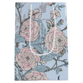 Aziatische stijl roze lelies en Rozen op blauw Medium Cadeauzakje (Achterkant)