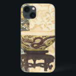 Aziatische Tapestry met Bowl en Dragon Design iPhone 13 Hoesje<br><div class="desc">Een Vision Studios-creatie,  dit decoratieve Aziatische tapijt schilderij is voorzien van een mooie kom met een geweldig drakenontwerp. De kom wordt ingesteld tegen een crèmeachtergrond met een florale afdruk. Geef dit als geschenk,  of koop het voor jezelf!</div>