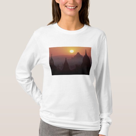 Azië, Birma, (Myanmar), Pagan (Bagan) De tempel T-shirt (Voorkant)