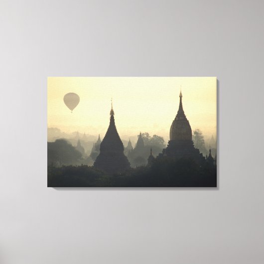 Azië, Birma, (Myanmar), Pagan (Bagan) Heete Lucht Canvas Afdruk (Voorkant)