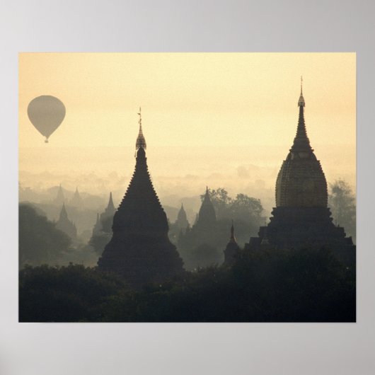 Azië, Birma, (Myanmar), Pagan (Bagan) Heete Lucht Poster (Voorkant)