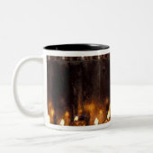 Azië, China, Tibet, Lhasa. Goudvlammen, Tweekleurige Koffiemok (Links)