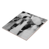 Azië, Japan, Tokio. Jonge vrouwen en paraplu's. Tegeltje (Zijkant)