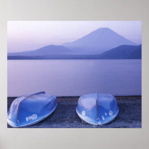 Azië, Japan, Yamanashi, Roeiboten op het Motosu-me Poster