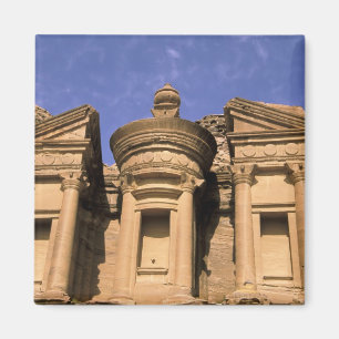 Azië, Jordanië, Petra. El Deir, het klooster. 2 Magneet