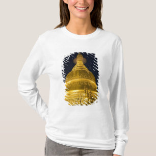 Azië, Mayanmar, Yangon, Boeddhistische tempel in T-shirt