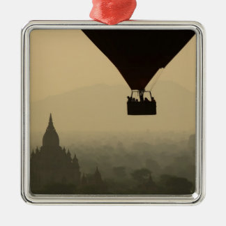 Azië, Myanmar, Bagan, ballon over tempels van Metalen Ornament
