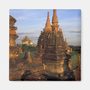 Azië, Myanmar, Bagan. Oude tempels en Magneet