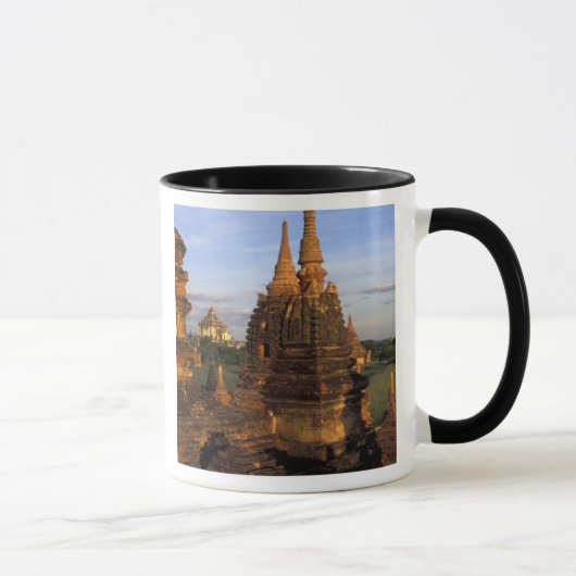 Azië, Myanmar, Bagan. Oude tempels en Mok (Rechts)
