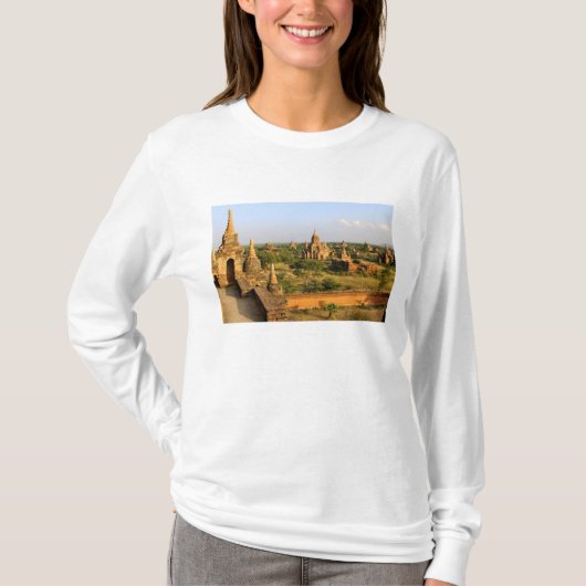 Azië, Myanmar (Birma), Bagan (Pagan). Verscheidene T-shirt (Voorkant)