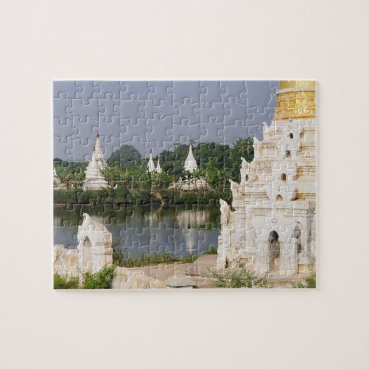 Azië, Myanmar (Birma), Mandalay. Een boeddhist Legpuzzel (Horizontaal)