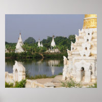 Azië, Myanmar (Birma), Mandalay. Een boeddhist