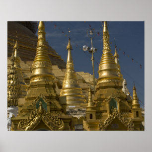 Azië, Myanmar, Yangon. Golden stupa van Shwedagon Poster