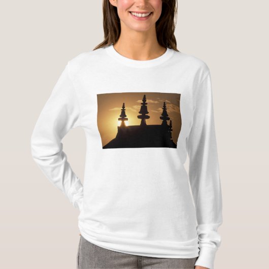 Azië, Nepal, Kathmandu. Bouddhanath Stupa. T-shirt (Voorkant)