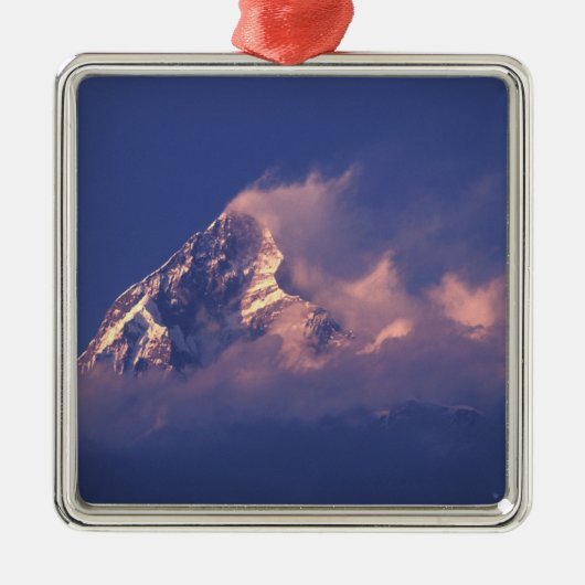 Azië, Nepal. Machhapuchare Metalen Ornament (Voorkant)