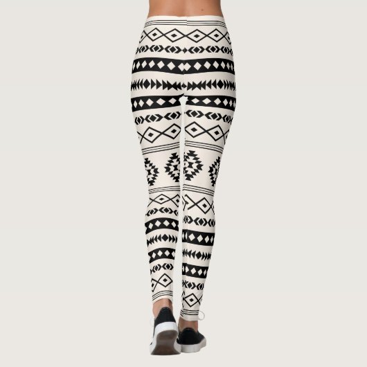 Aztec Black op Cream Mixed Motifs Pattern Leggings (Achterkant)