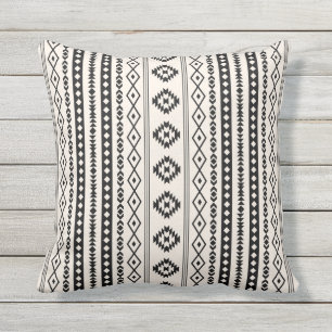 Aztec Black op Cream Mixed Motifs (V) Pattern Buitenkussen
