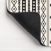 Aztec Black op Cream Mixed Motifs V Pattern Muismat (Hoek)