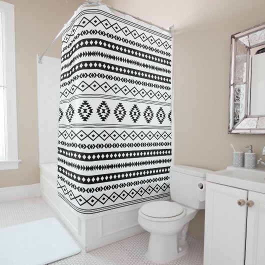 Aztec Black op White Mixed Motifs Pattern Douchegordijn (In situ)