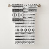 Aztec Black op White Mixed Motifs Sml Pattern Bad Handdoek (Insitu)