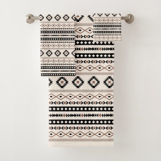 Aztec Brown Black Cream Mixed Motifs Rpt Pattern Bad Handdoek (Insitu)