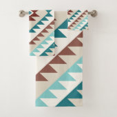 Aztec Diamond Motif Design Teals Creams Bruins Bad Handdoek (Insitu)