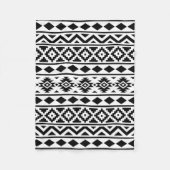 Aztec Essence Pattern III Black op White Fleece Deken (Voorkant)