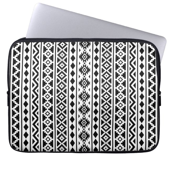 Aztec Essence Verticale Ptn II Black op wit Laptop Sleeve (Voorkant)