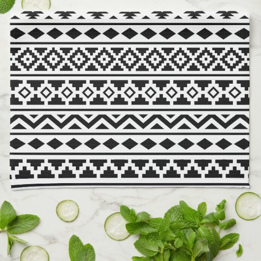 Aztec Essence Verticale Ptn II Black op wit Theedoek (Gevouwen)
