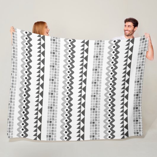 Aztec Geometric Grey Abstract Pattern Fleece Deken (In situ)