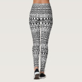 Aztec Influence Rpt Pattern Black op White Leggings (Achterkant)