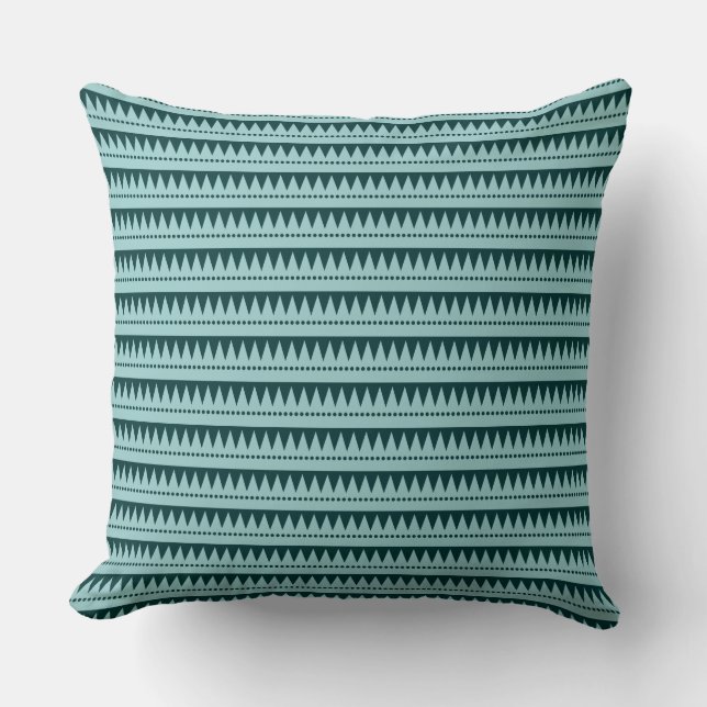Aztec Mountains - Light Blue Green op Dark Green Kussen (Voorkant)