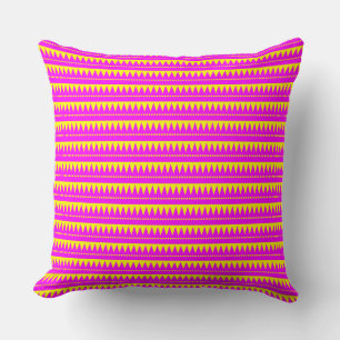 Aztec Mountains - Magenta met geel Kussen