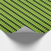 Aztec Mountains - Martian Green over Black Cadeaupapier (Hoek)