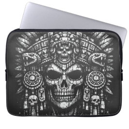 Aztec Schedel Hoofddeksel door BurnsInHell Laptop Sleeve