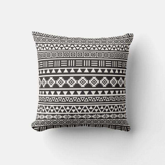 Aztec Style Pattern - Monochrome Kussen (Voorkant)