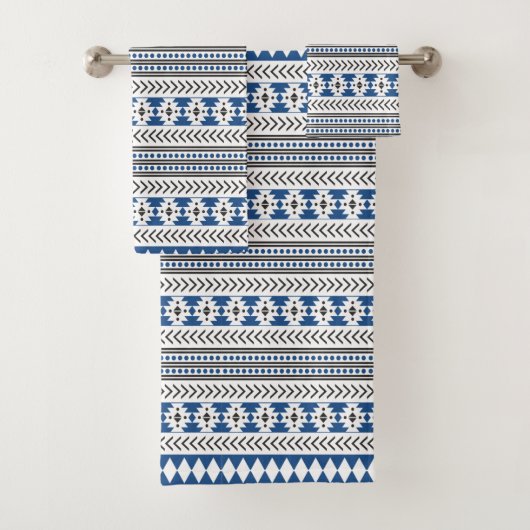 Aztec Tribal Print Blue White Bad Handdoek (Insitu)